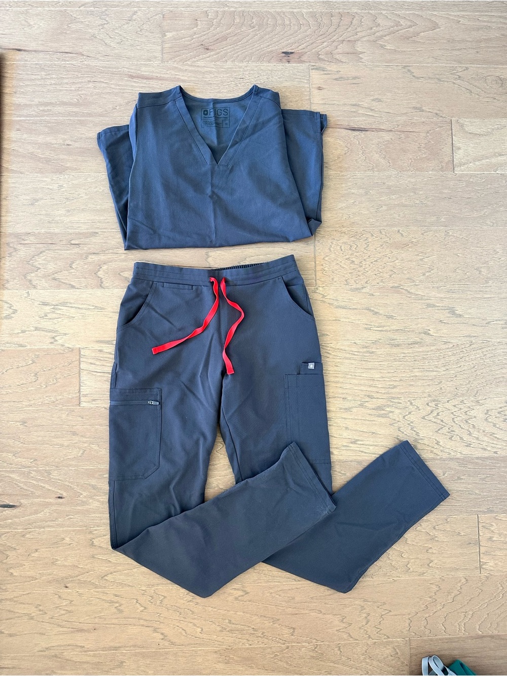 Figs Charcoal Scrub Joggers with Red Drawstring, top XS, bottoms XS TALL